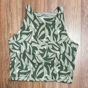 ❤️3 for $15 Old Navy Green Graphic Crop Tank Top